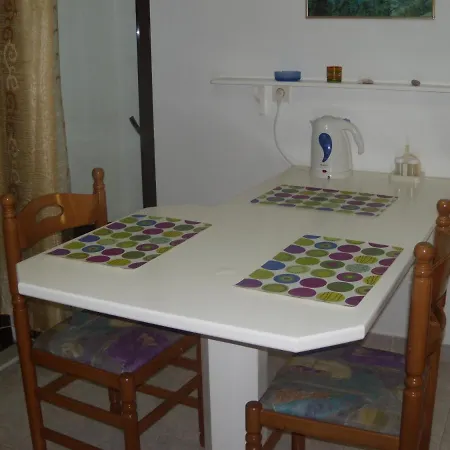 Antigoni Aparthotel *