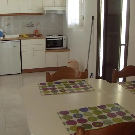 Hotel apartamentowy Antigoni *